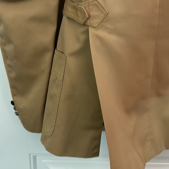 Blazer - Picture 5 of 5